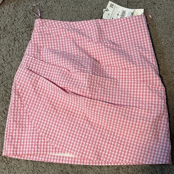 Zara Gingham Skirt - Picture 1 of 3